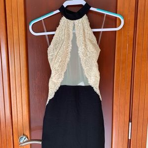 Lace & black body con dress with tags